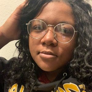 Meet your Posher, Tajiana